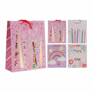 Gavepose med fødselsdag